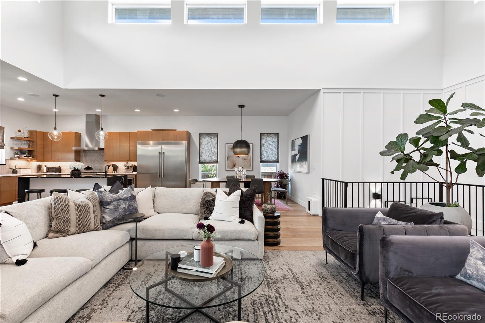 4684 E Dartmouth Avenue