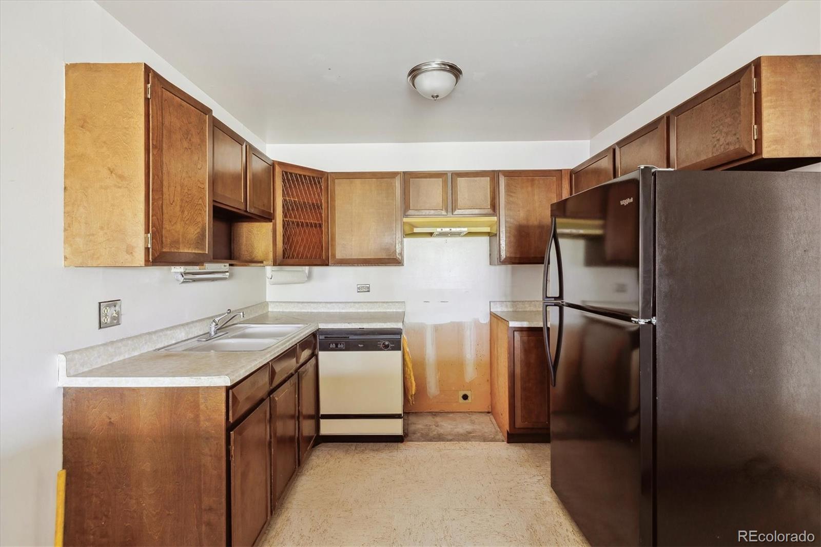 655 S Alton Way 8D