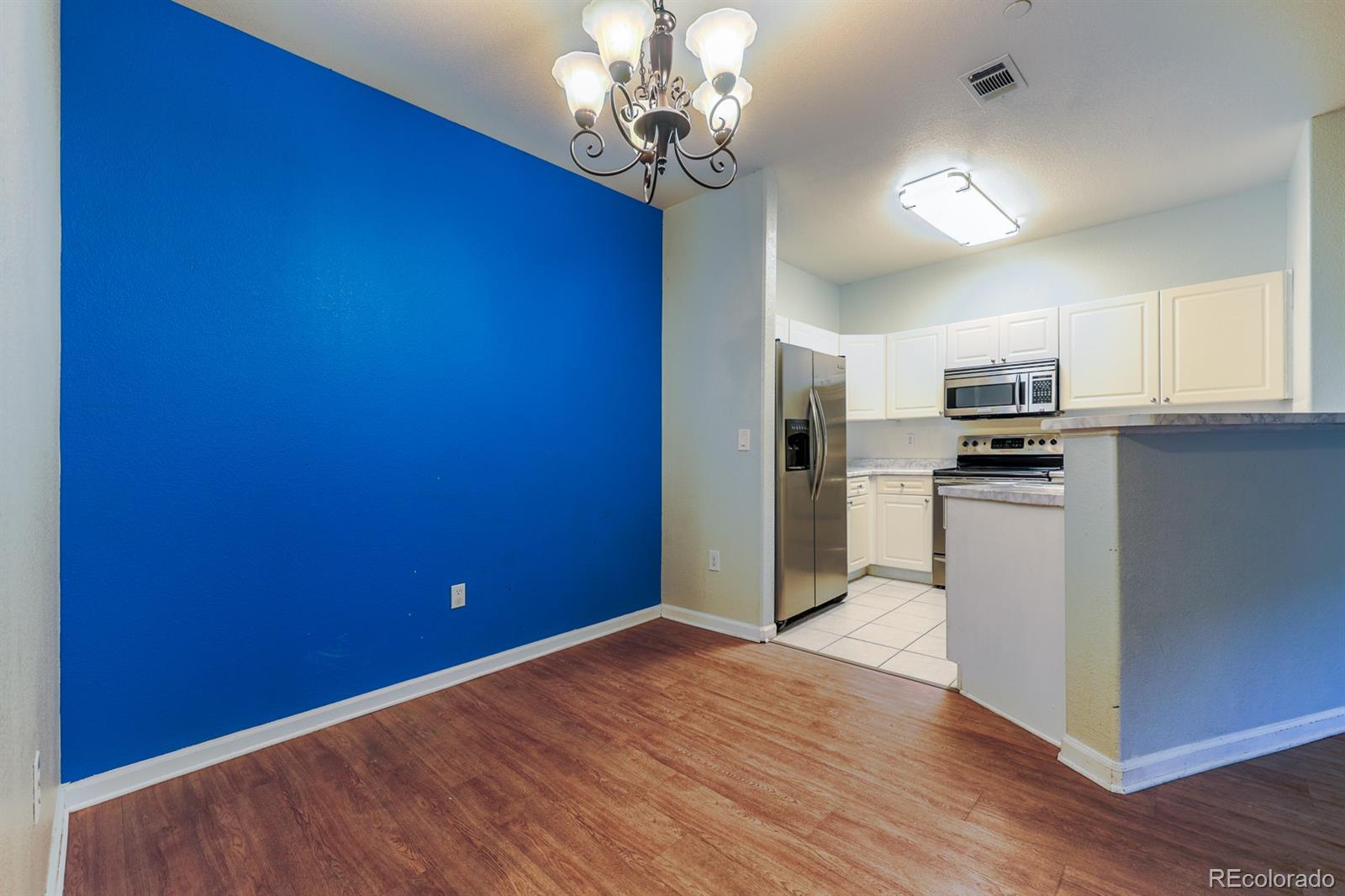 7355 S Alkire Street 105