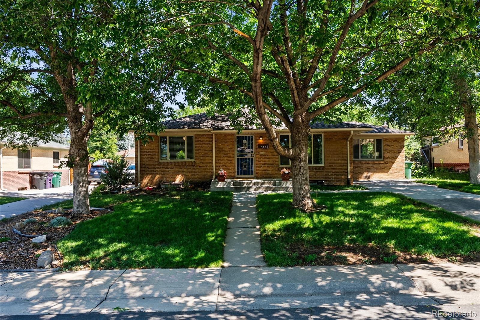 4645 E Colorado Avenue