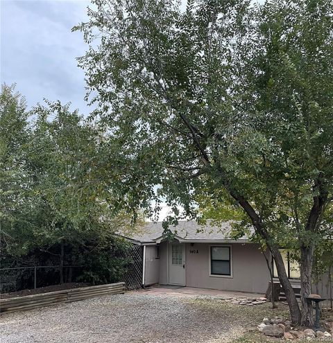 Photo of 940 Mc Intyre Street, Golden, CO 80401 (MLS # 6959858) Photo of 940 Mc Intyre Street, Golden, CO 80401 (MLS # 6959858)