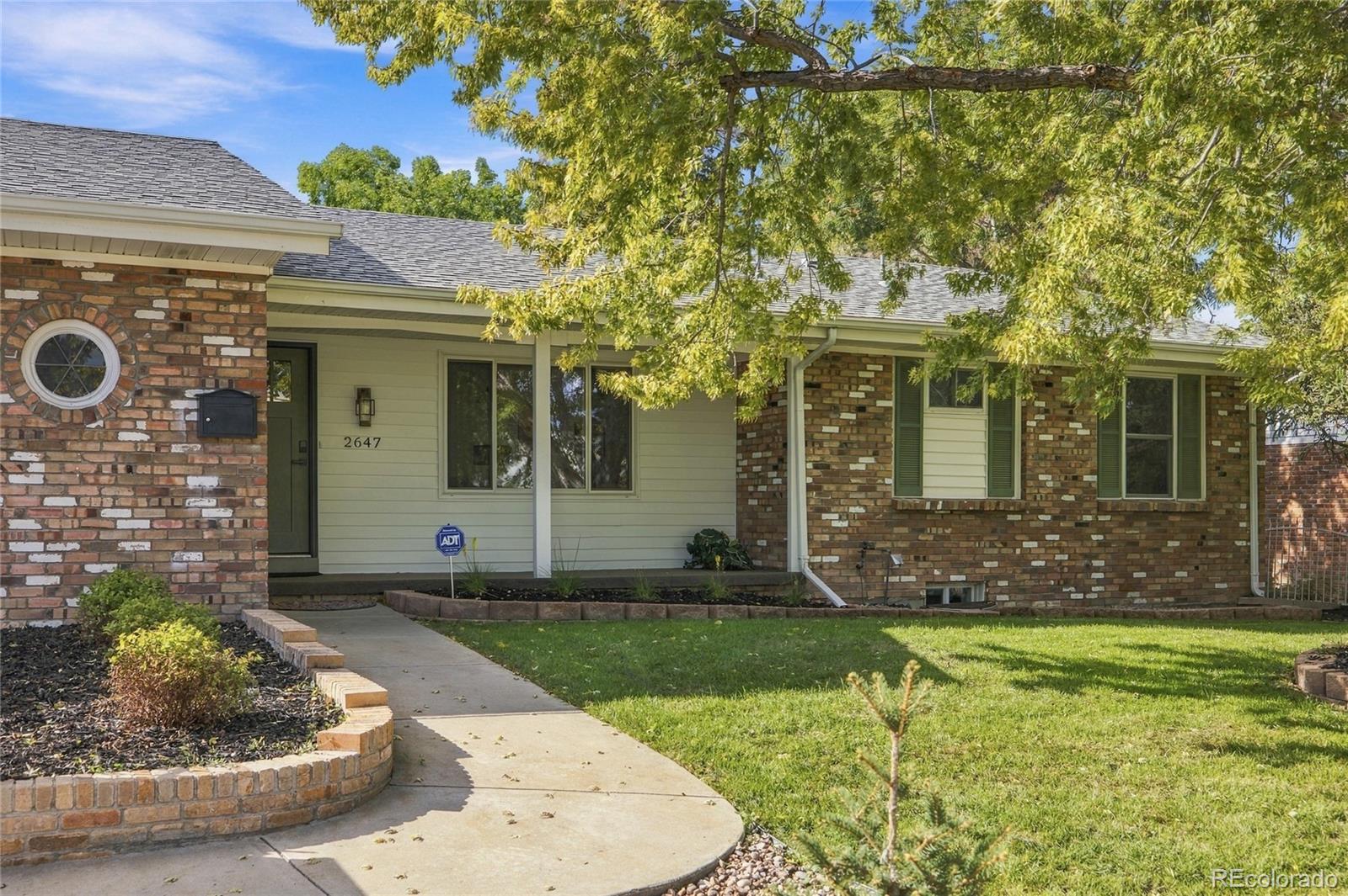 2647 S Linden Court