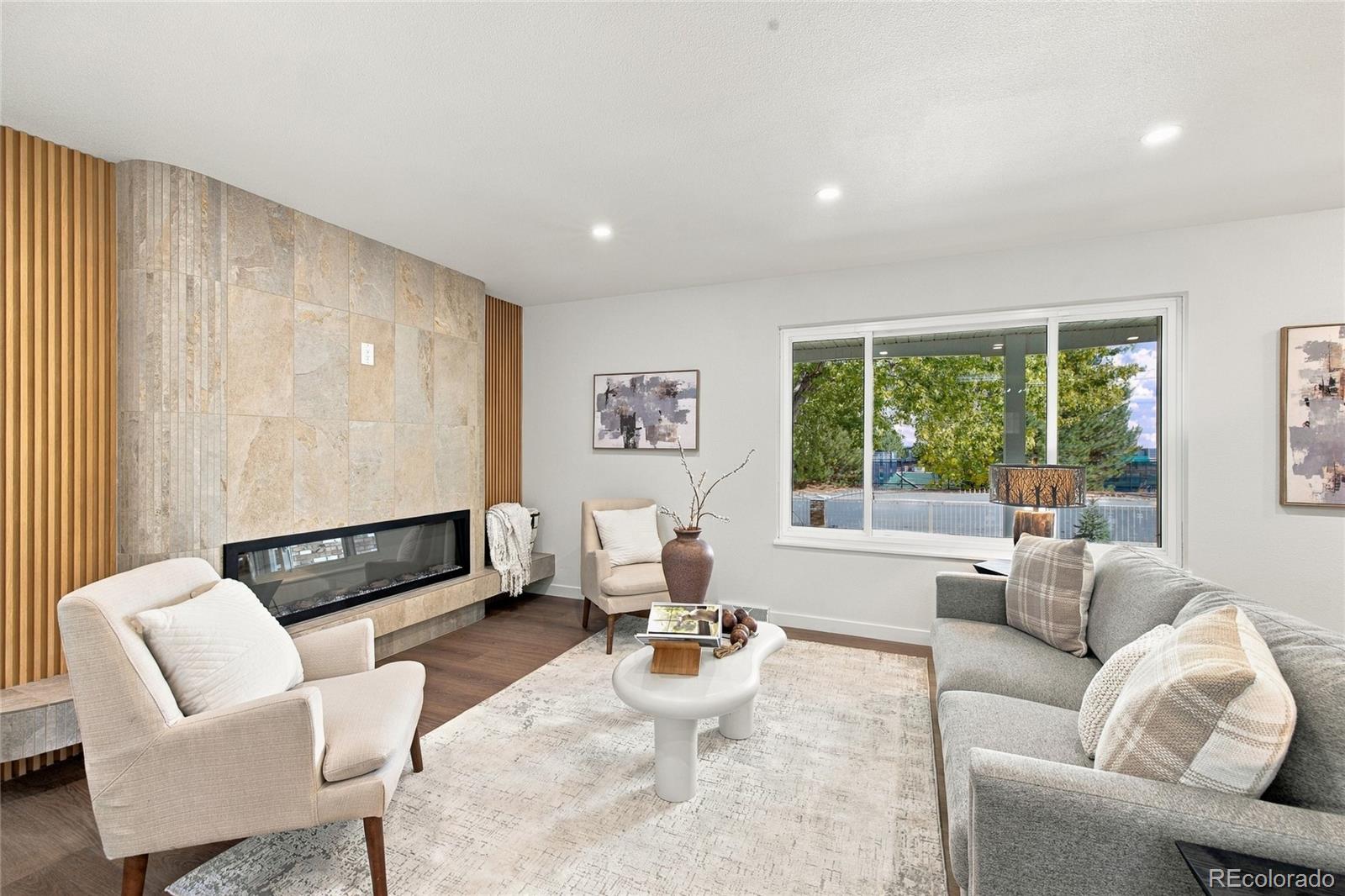 2647 S Linden Court