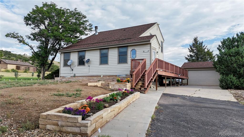 Photo of 712 Colt Drive, Loveland, CO 80537 (MLS # 5835613)