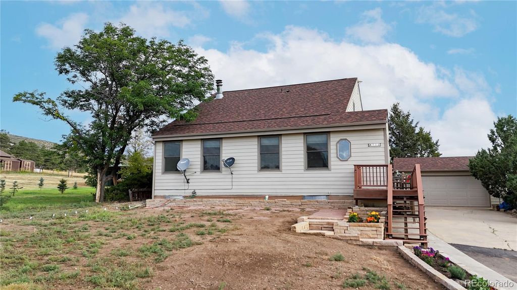 Photo of 712 Colt Drive, Loveland, CO 80537 (MLS # 5835613)