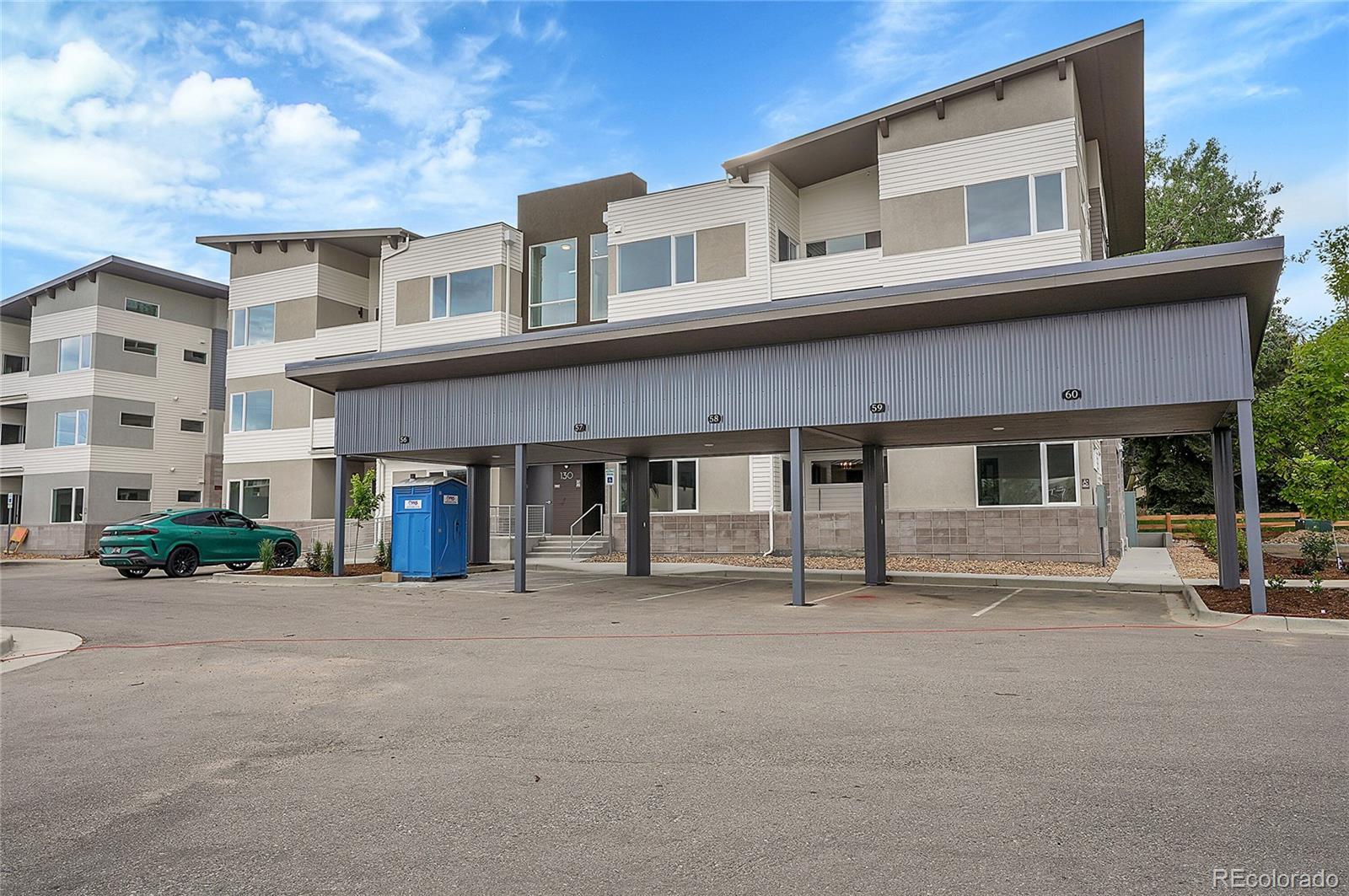 1304 Snowberry 103