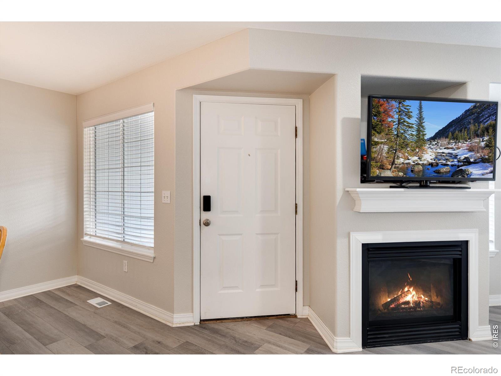 1419 Red Mountain Drive 15