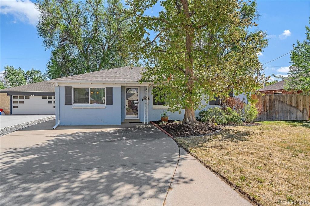 Photo of 3040 Grape Street, Denver, CO 80207 (MLS # 9469813)