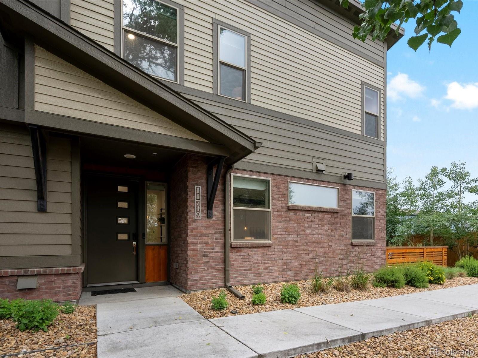 11719 W 45th Place