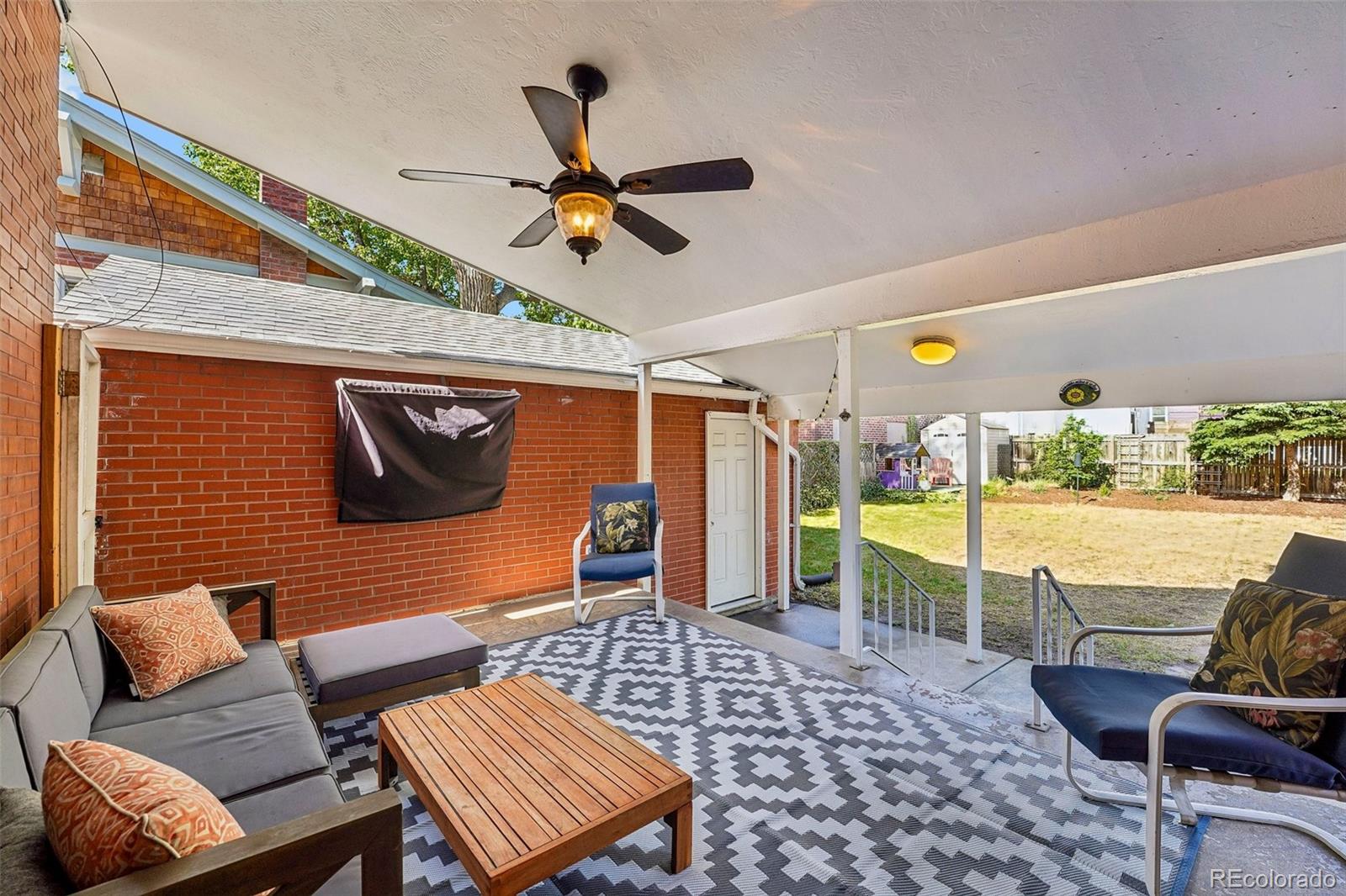 2811 Federal Boulevard