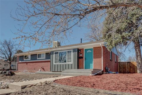 6733 S Ash Way Centennial CO 80122