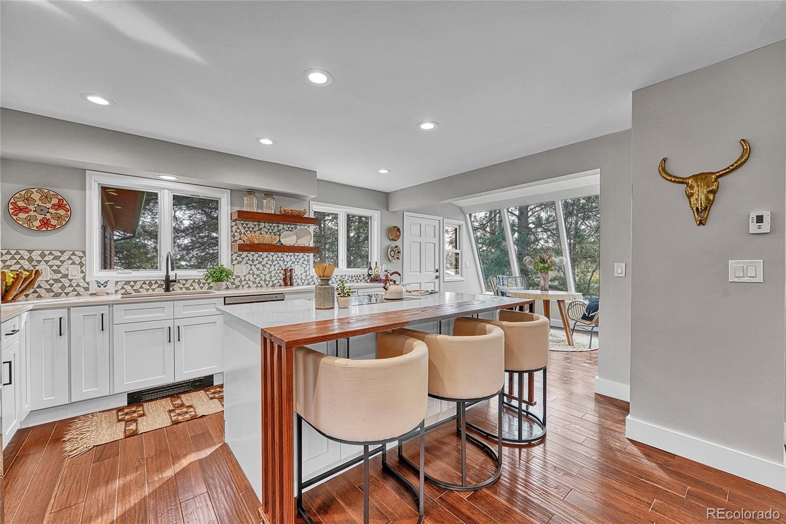 686 Lookout Mountain Road