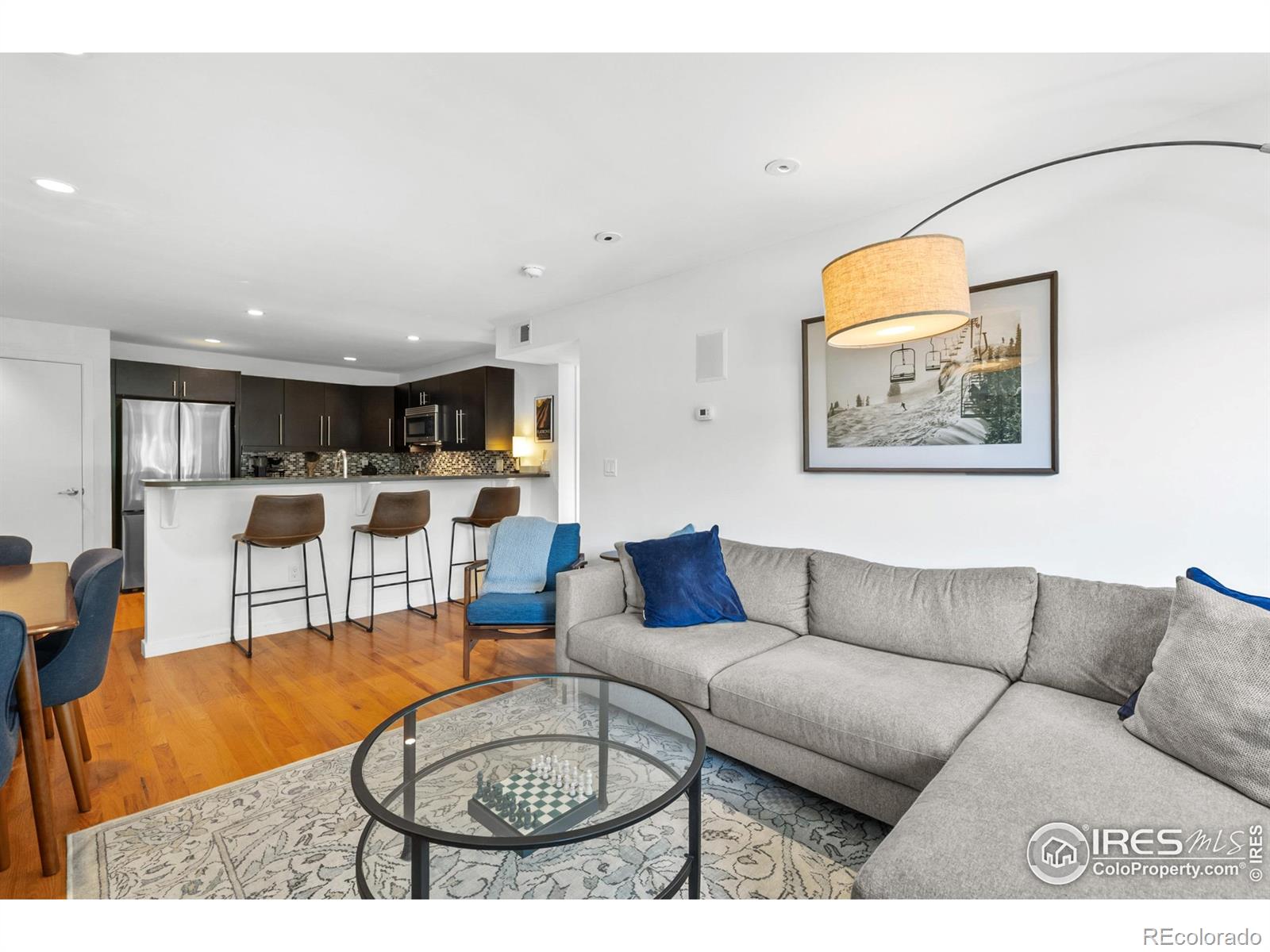 1201 Balsam Avenue 201