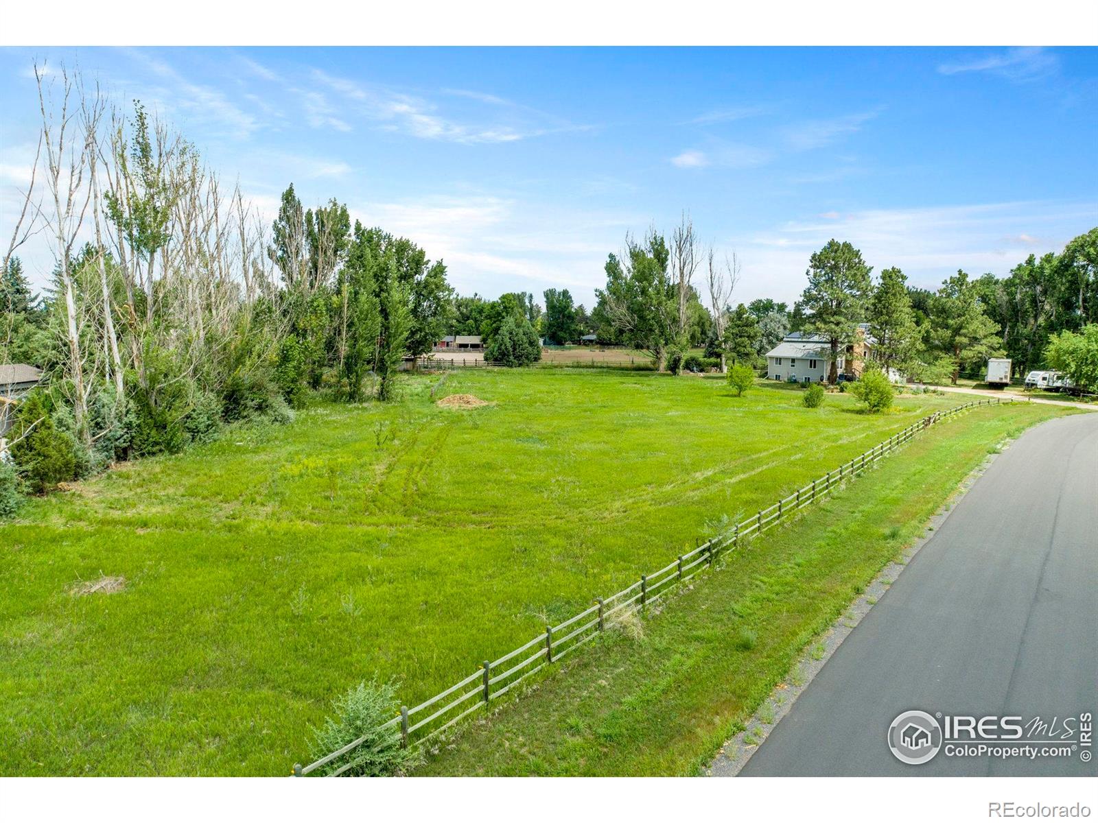 301 Ridgewood Court