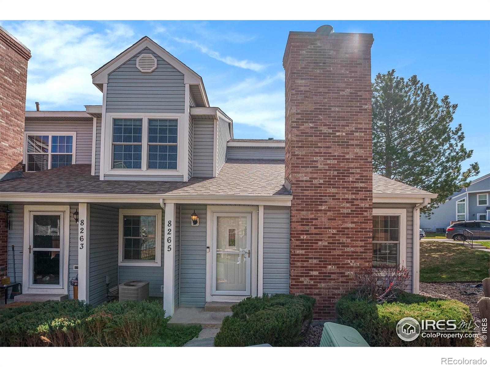 8265 W 90th Place