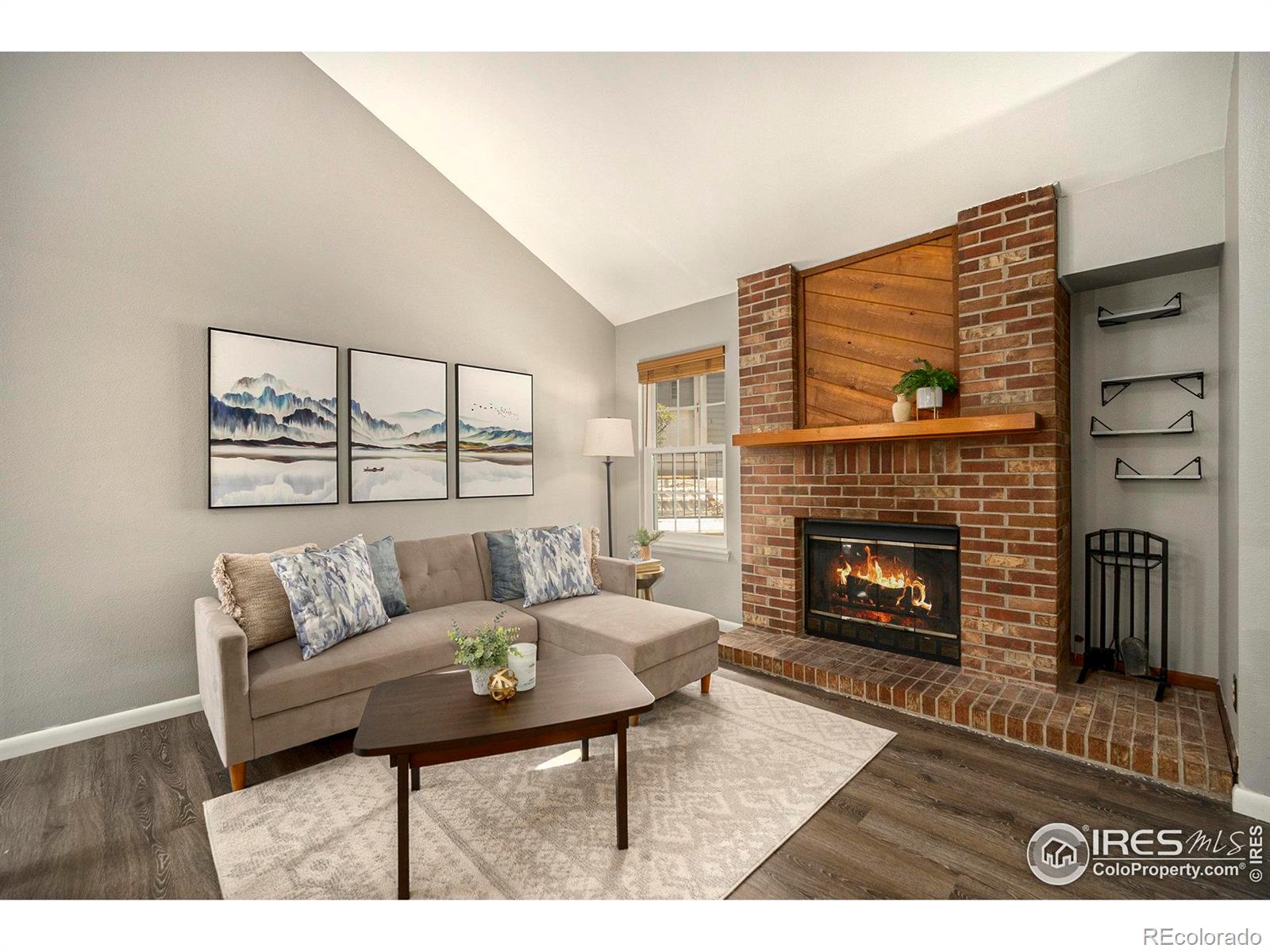 8265 W 90th Place