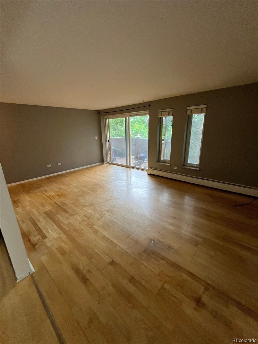 1245 N Race Street 306