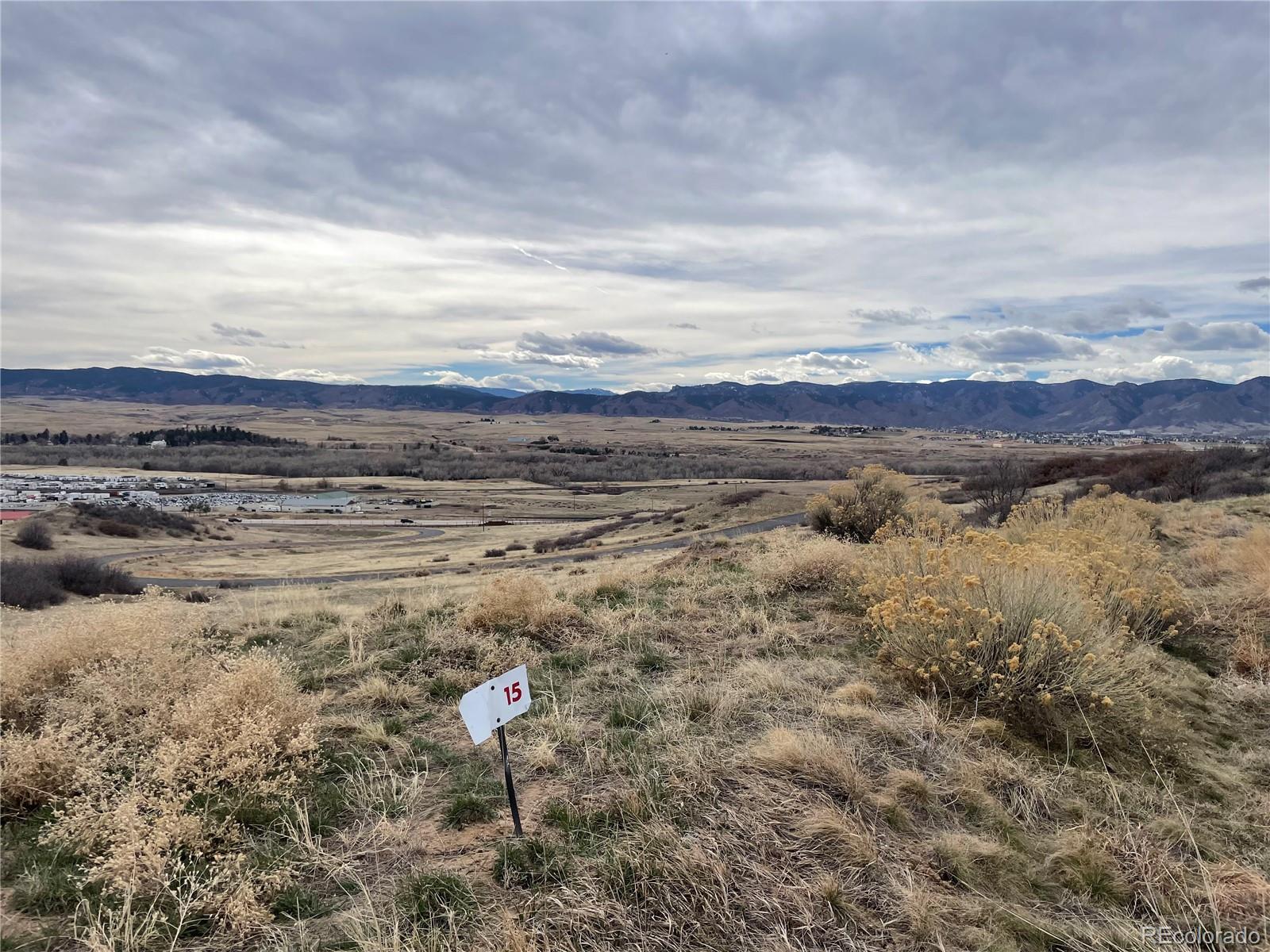 5853 Aspen Leaf Drive