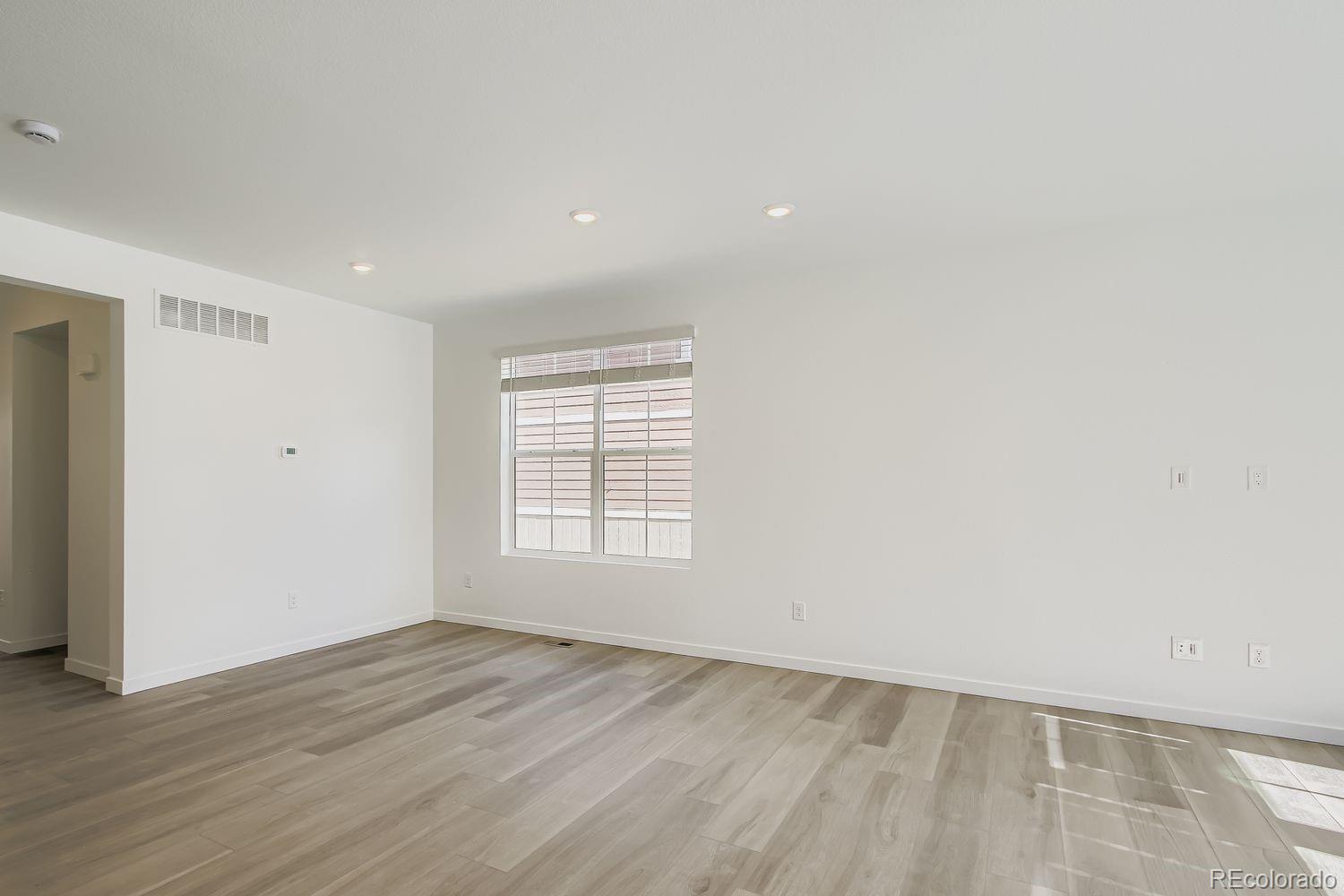 12758 W Geddes Drive