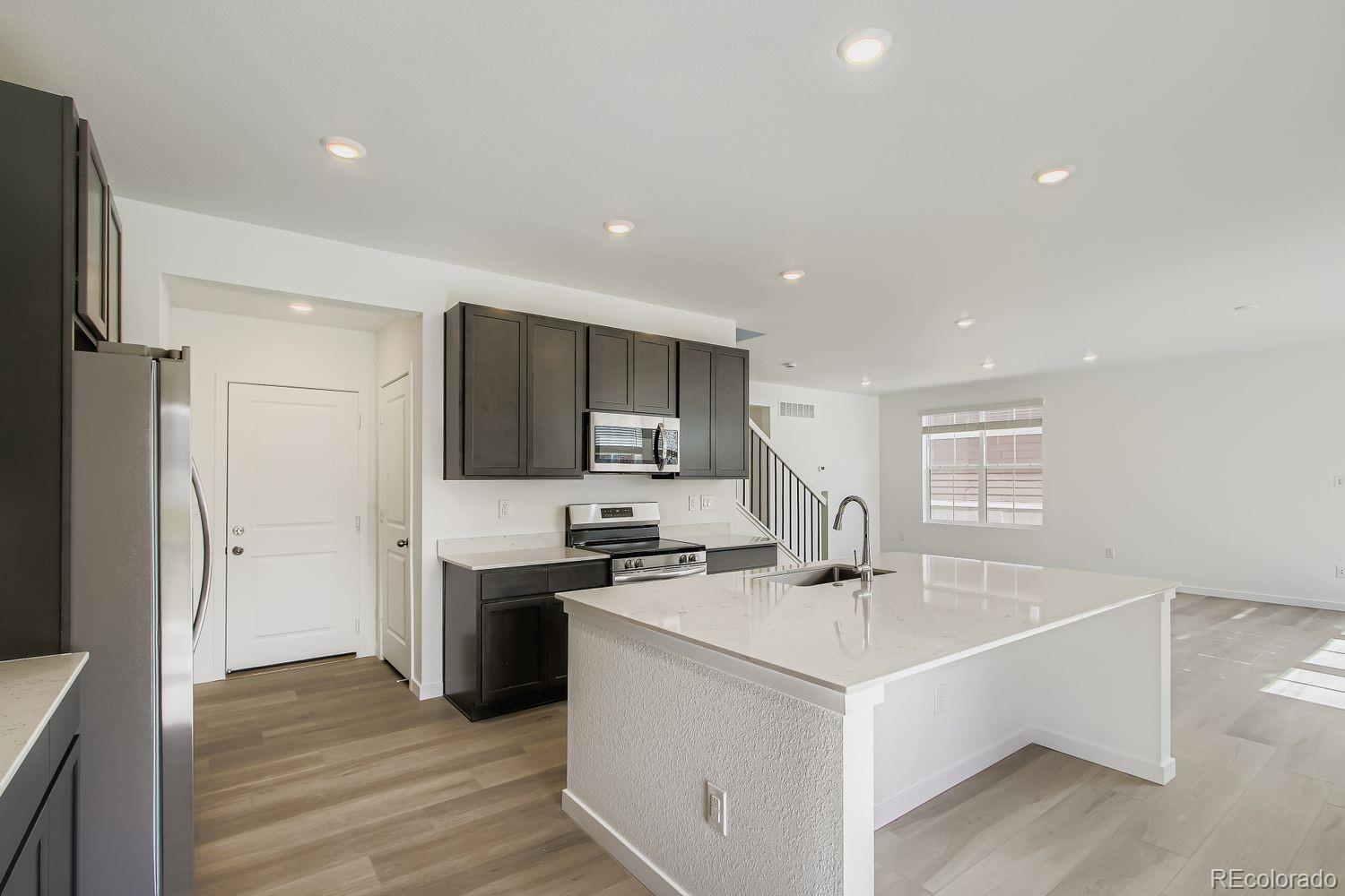 12758 W Geddes Drive