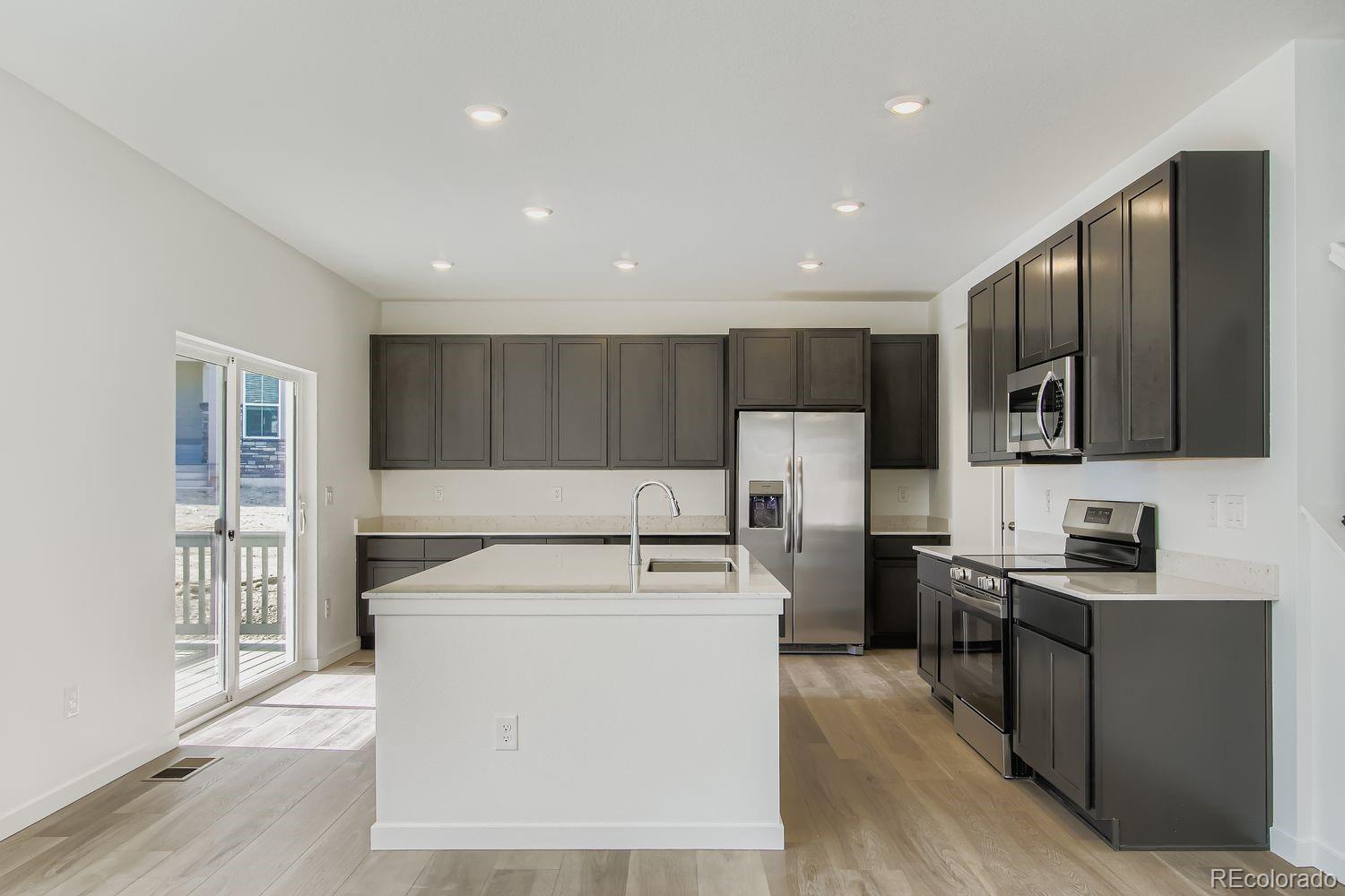 12758 W Geddes Drive