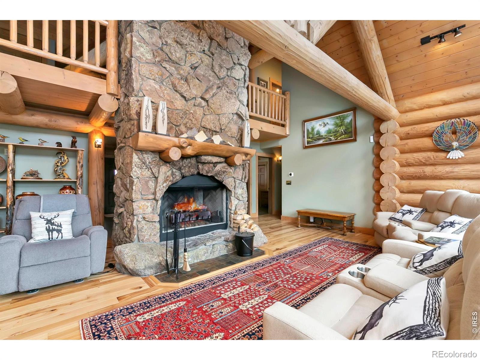 1490 Hummingbird Drive