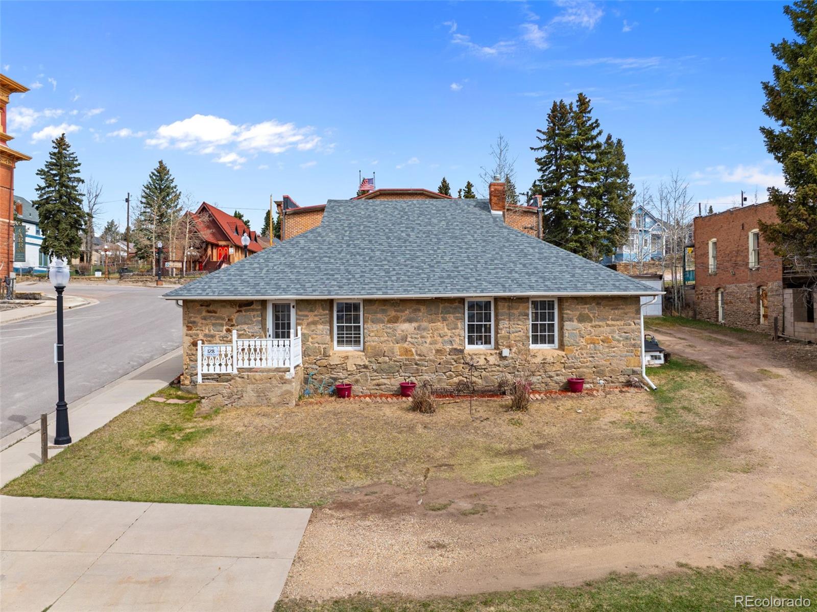 128 N Fourth Street