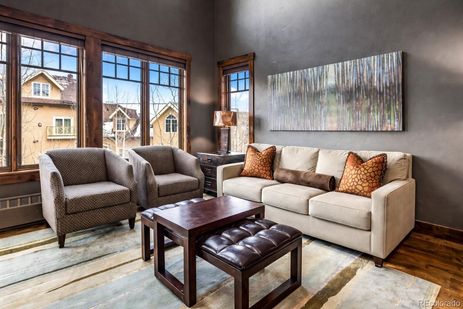 600 Columbine Road 5305