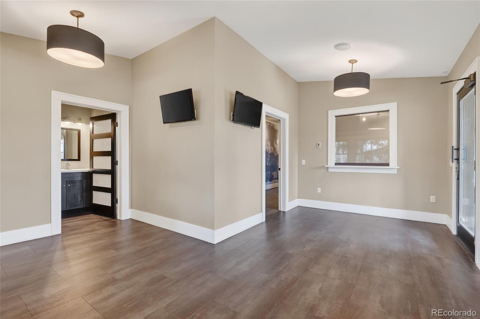 104 W Ruby Avenue