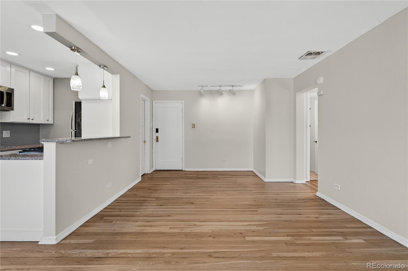 525 Jackson Street 304