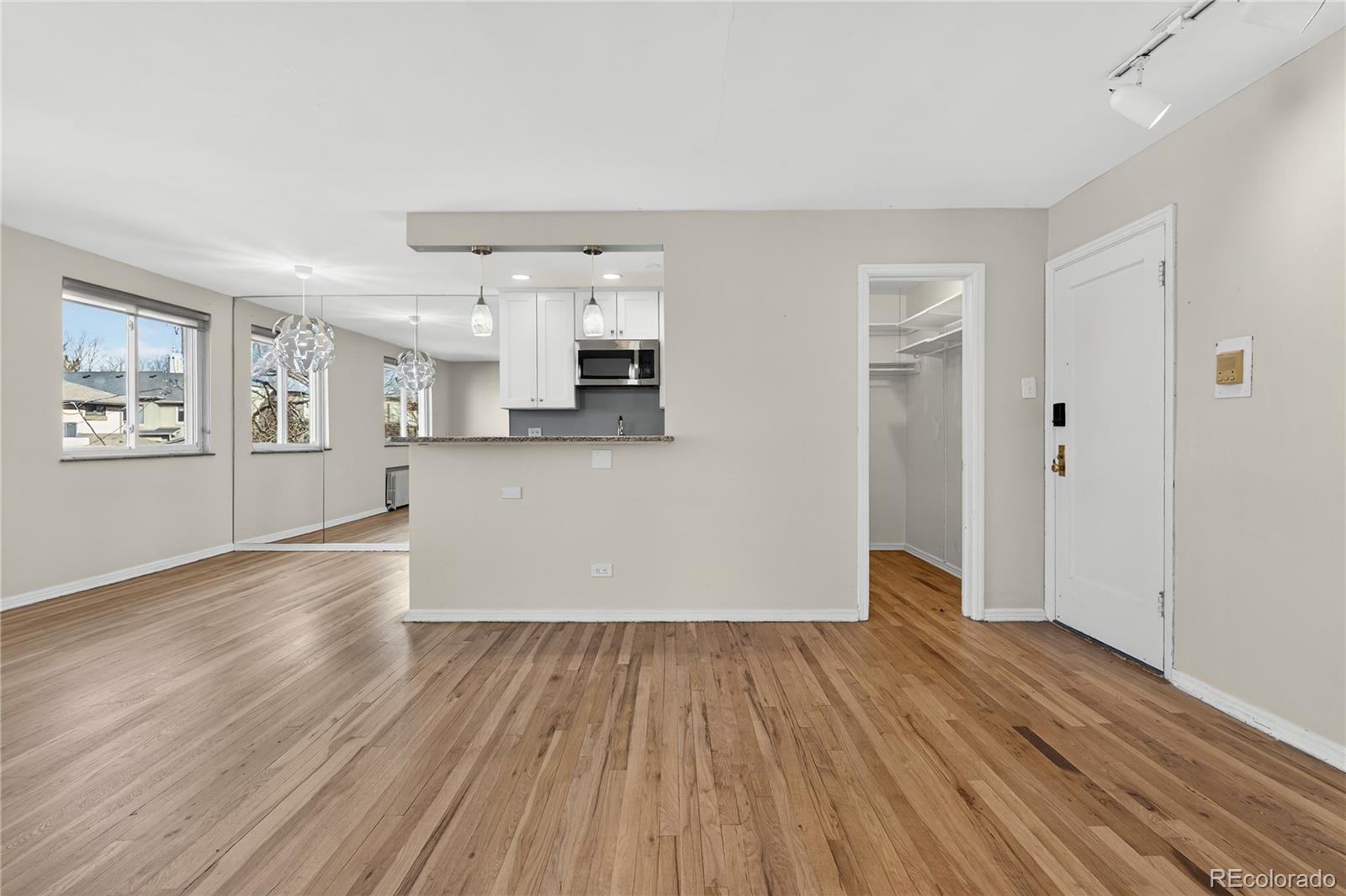 525 Jackson Street 304