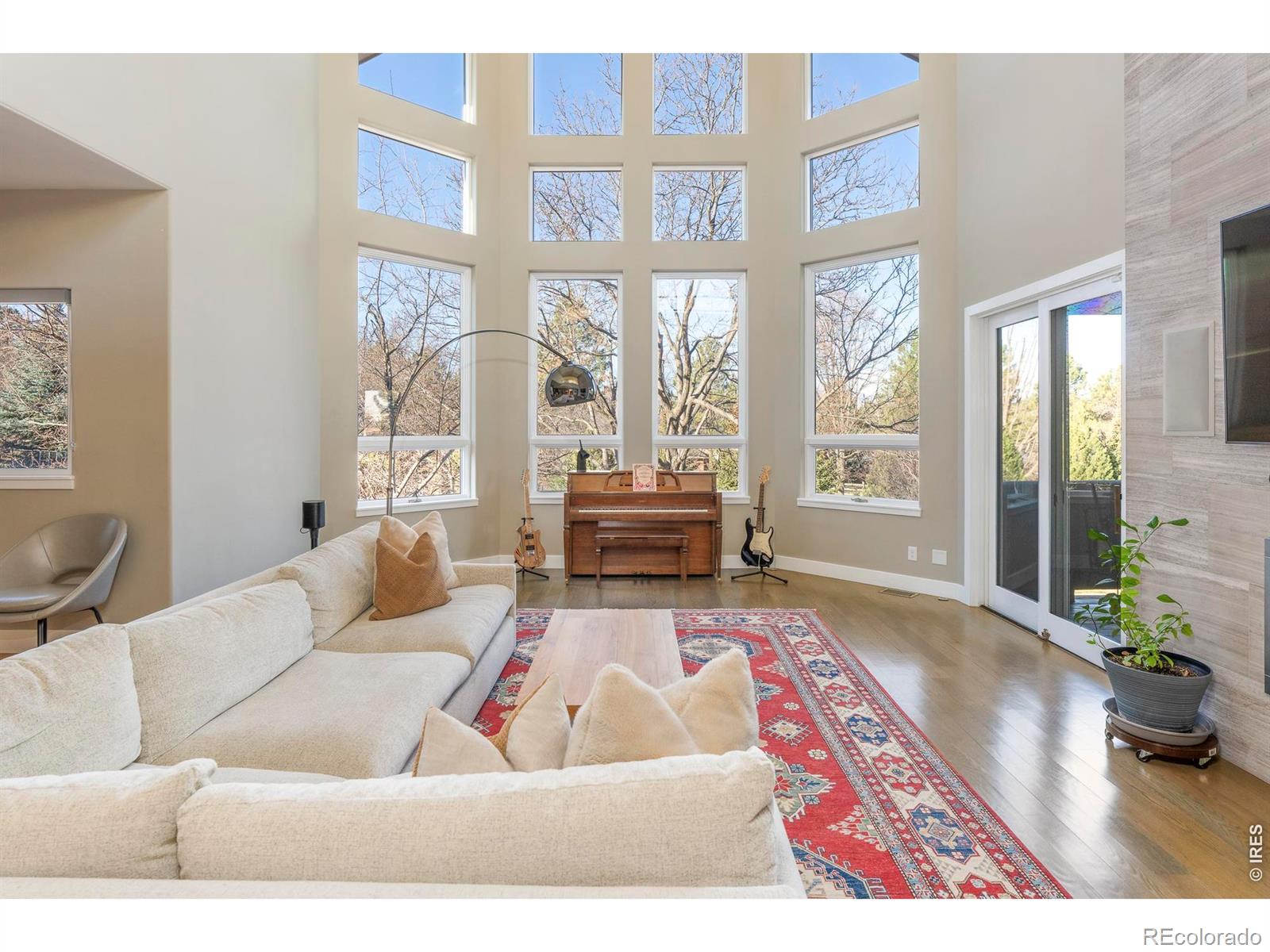 8528 Skyland Drive