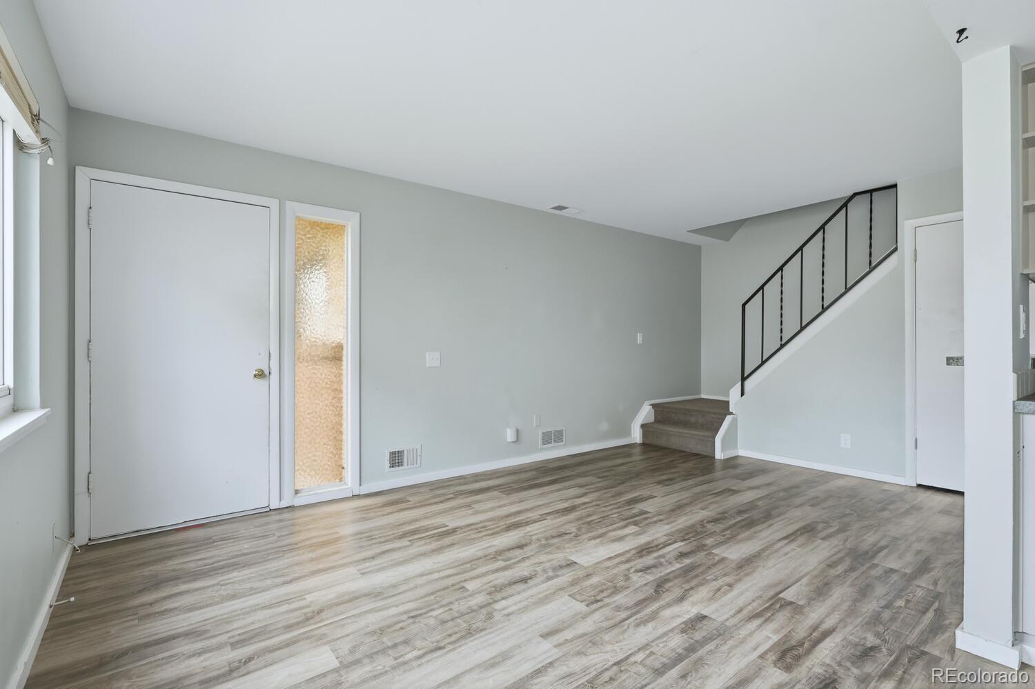 3354 S Flower Street 14