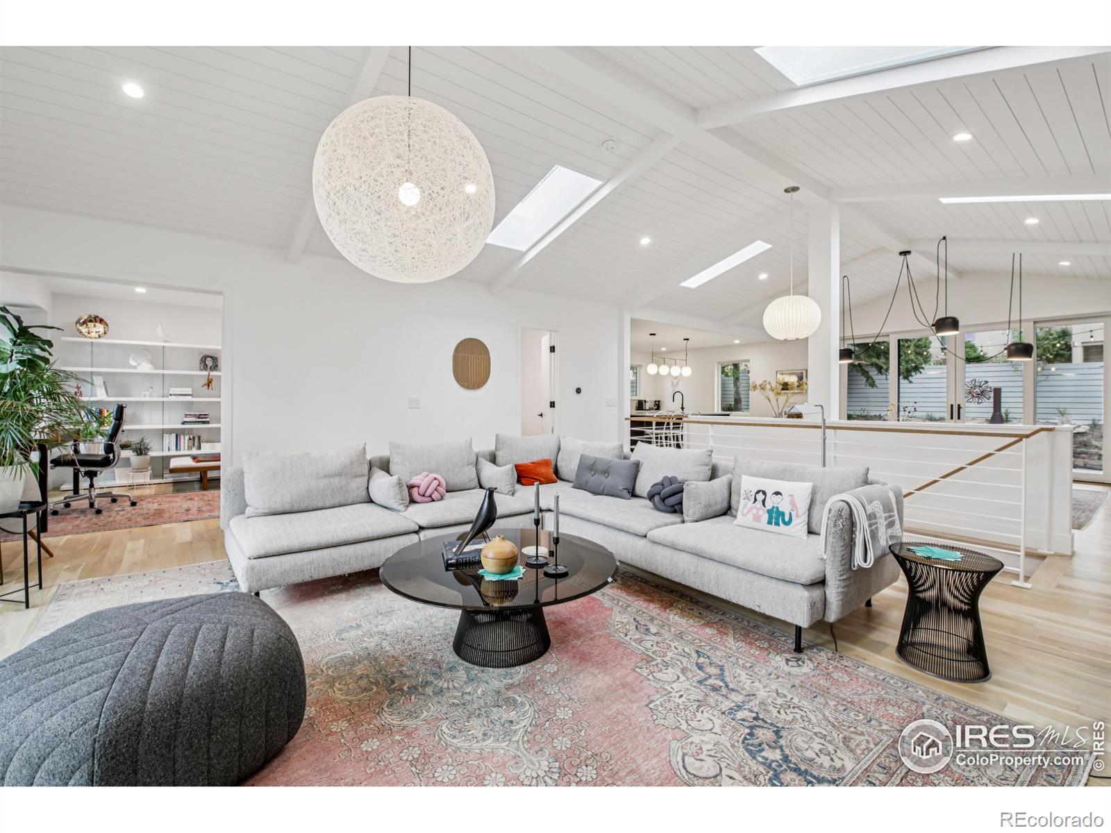1430 Moss Rock Place