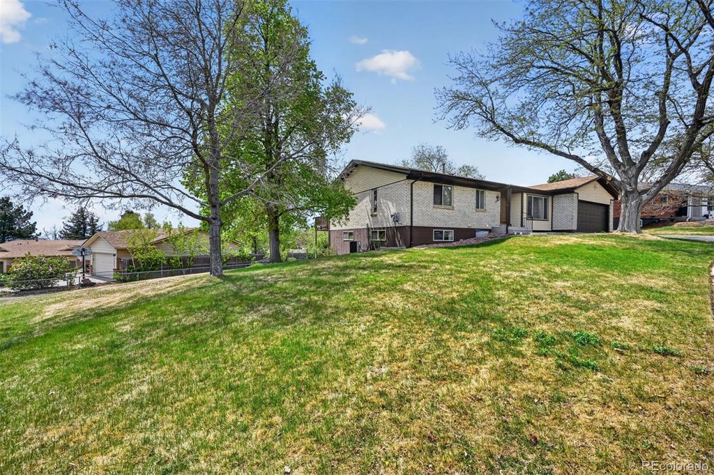 Photo of 13822 W Montana Avenue, Lakewood, CO 80228 (MLS # 2701725)