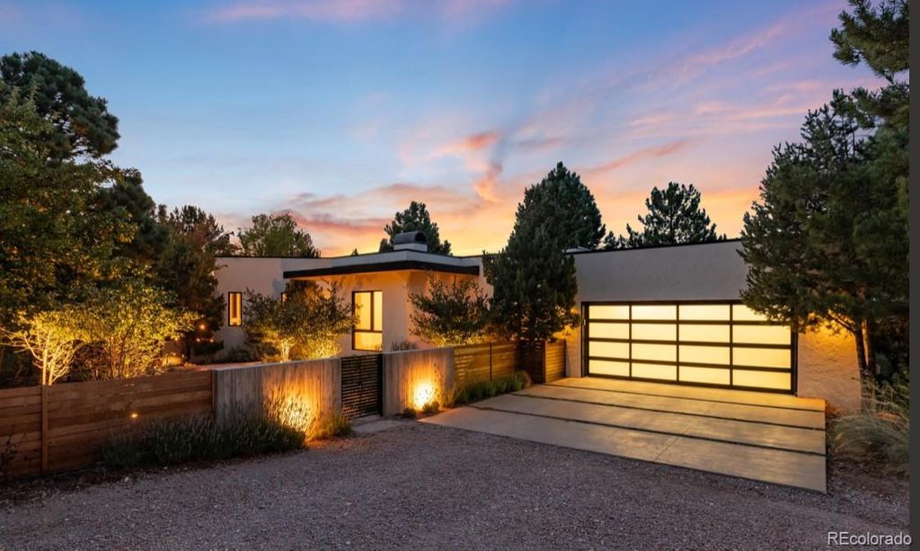 Photo of 3823 Castle Butte Dr, Castle Rock, CO 80109 (MLS # 6231850)