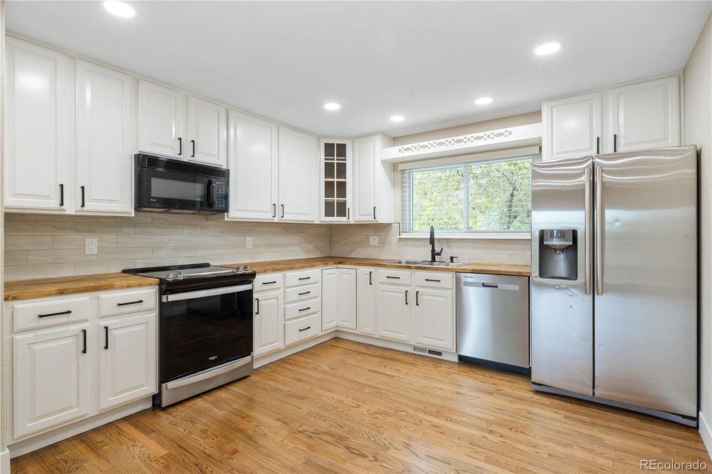 Photo of 958 S Routt Court, Lakewood, CO 80226 (MLS # 3368068)