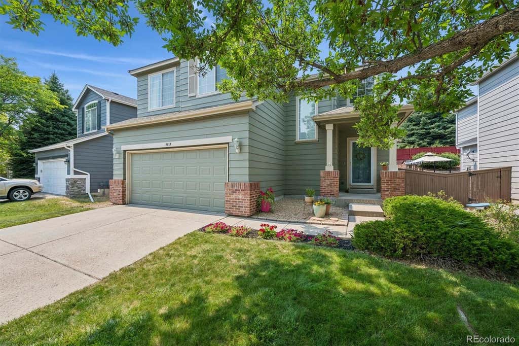 Photo of 9659 Queenscliffe Drive, Littleton, CO 80130 (MLS # 6567121)