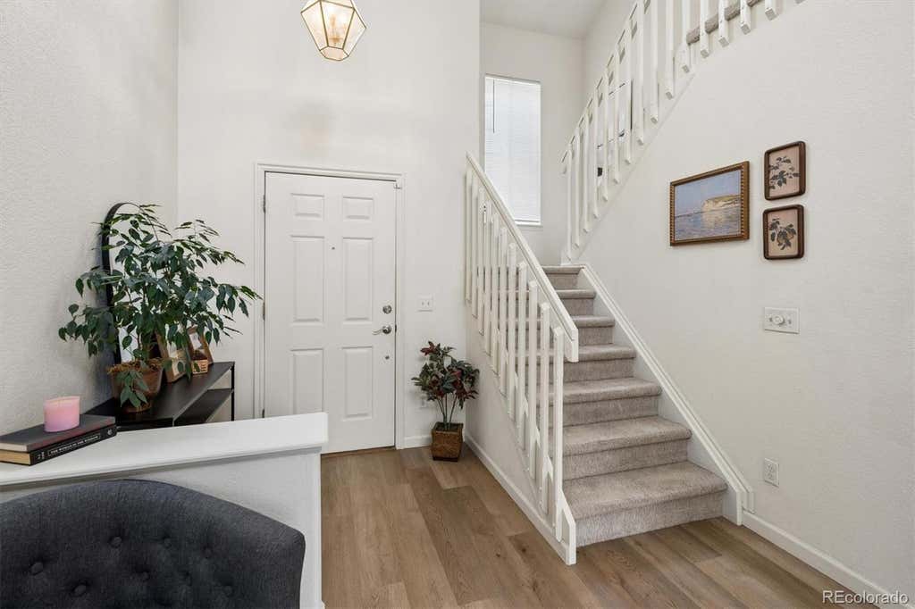 Photo of 9659 Queenscliffe Drive, Littleton, CO 80130 (MLS # 6567121)