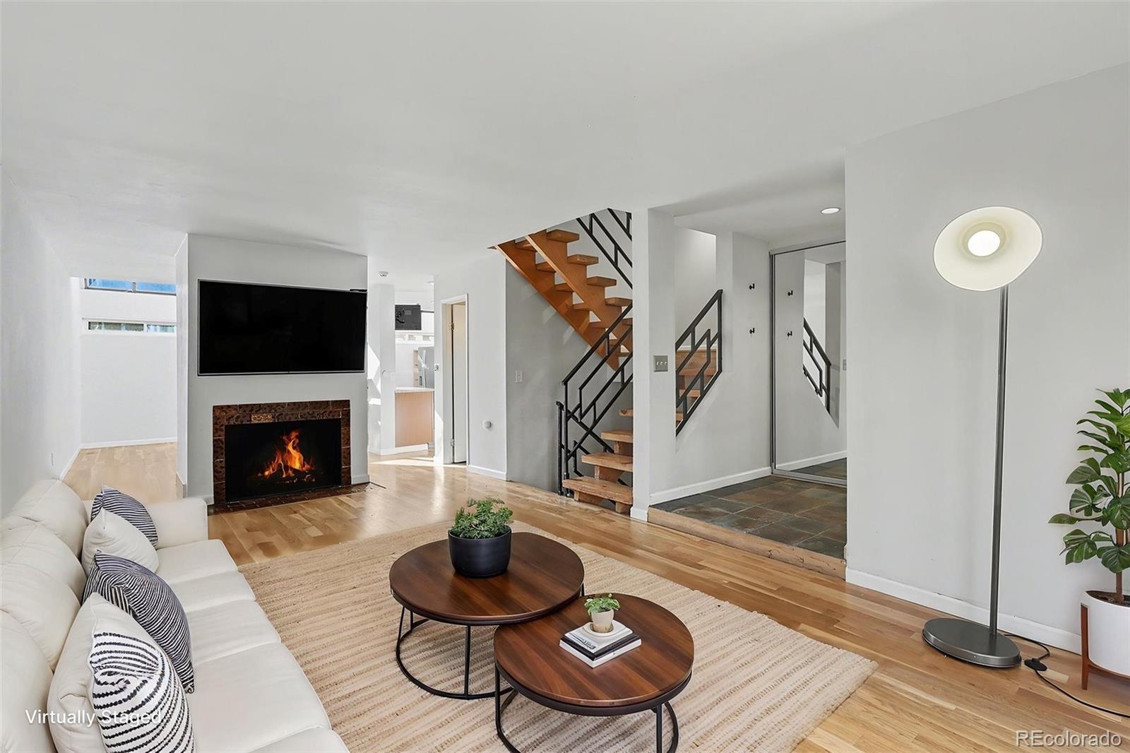 935 N Pennsylvania Street 10