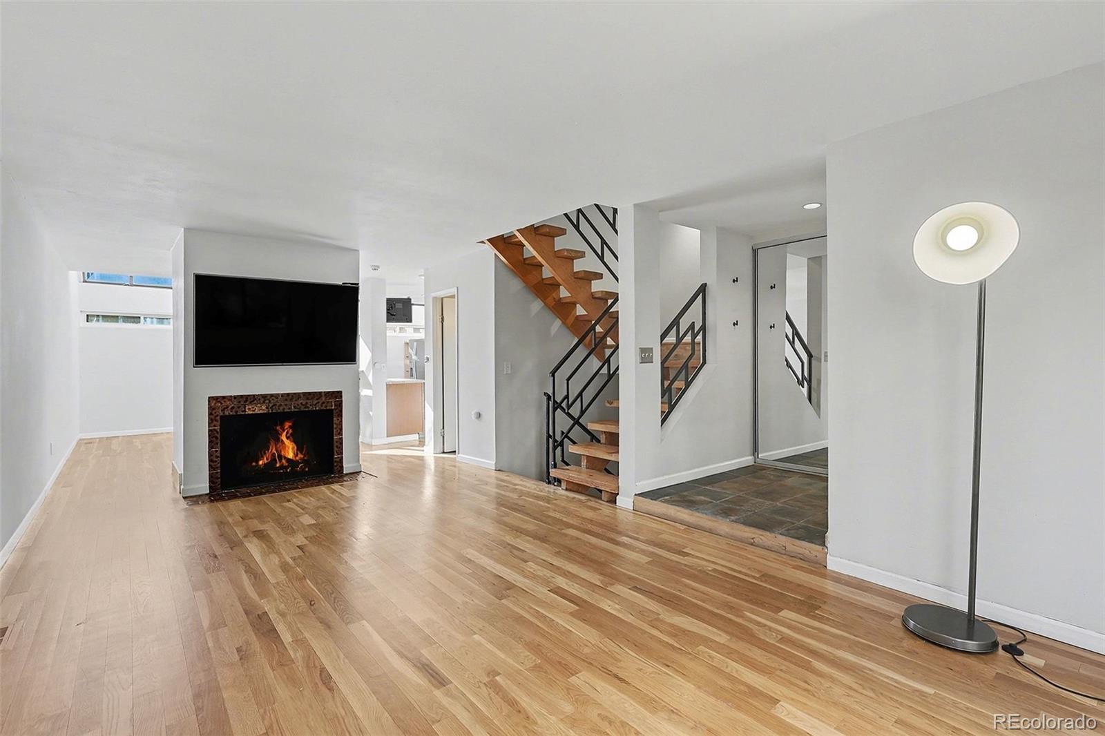 935 N Pennsylvania Street 10