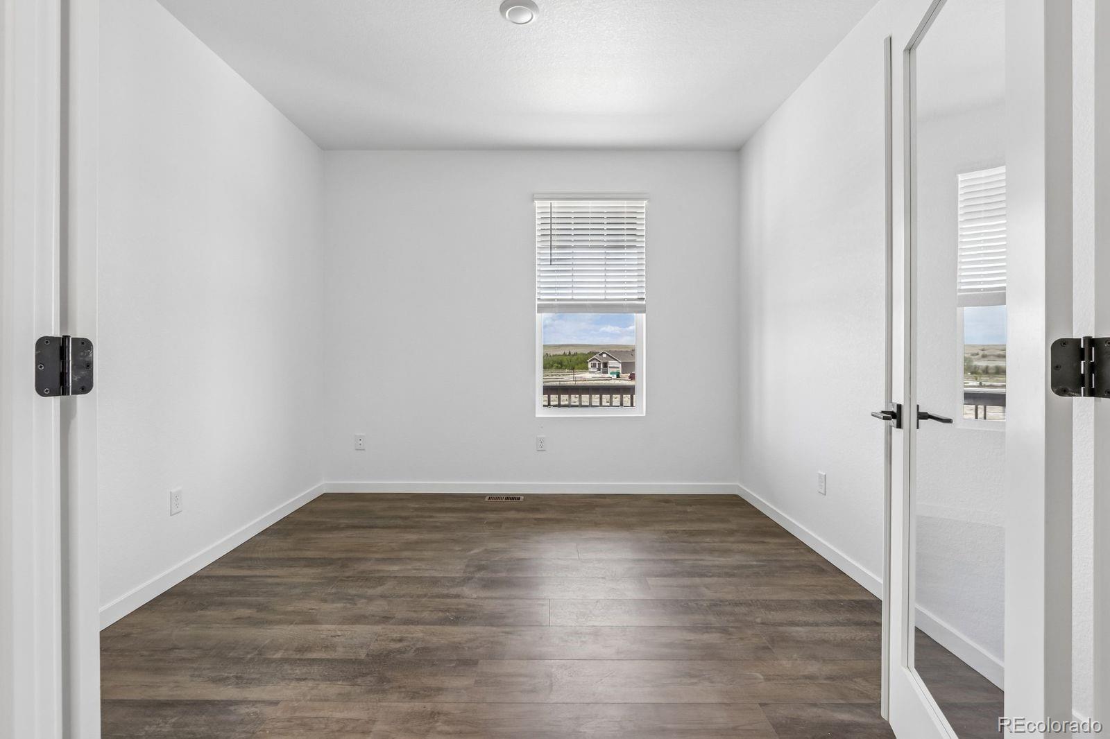 5556 Portrush Loop