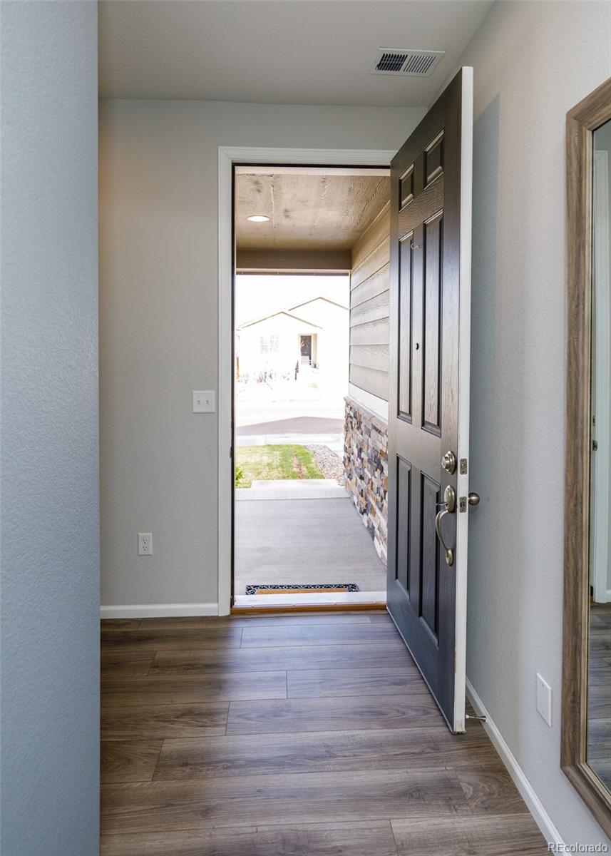 81 S Edge Cliff Street