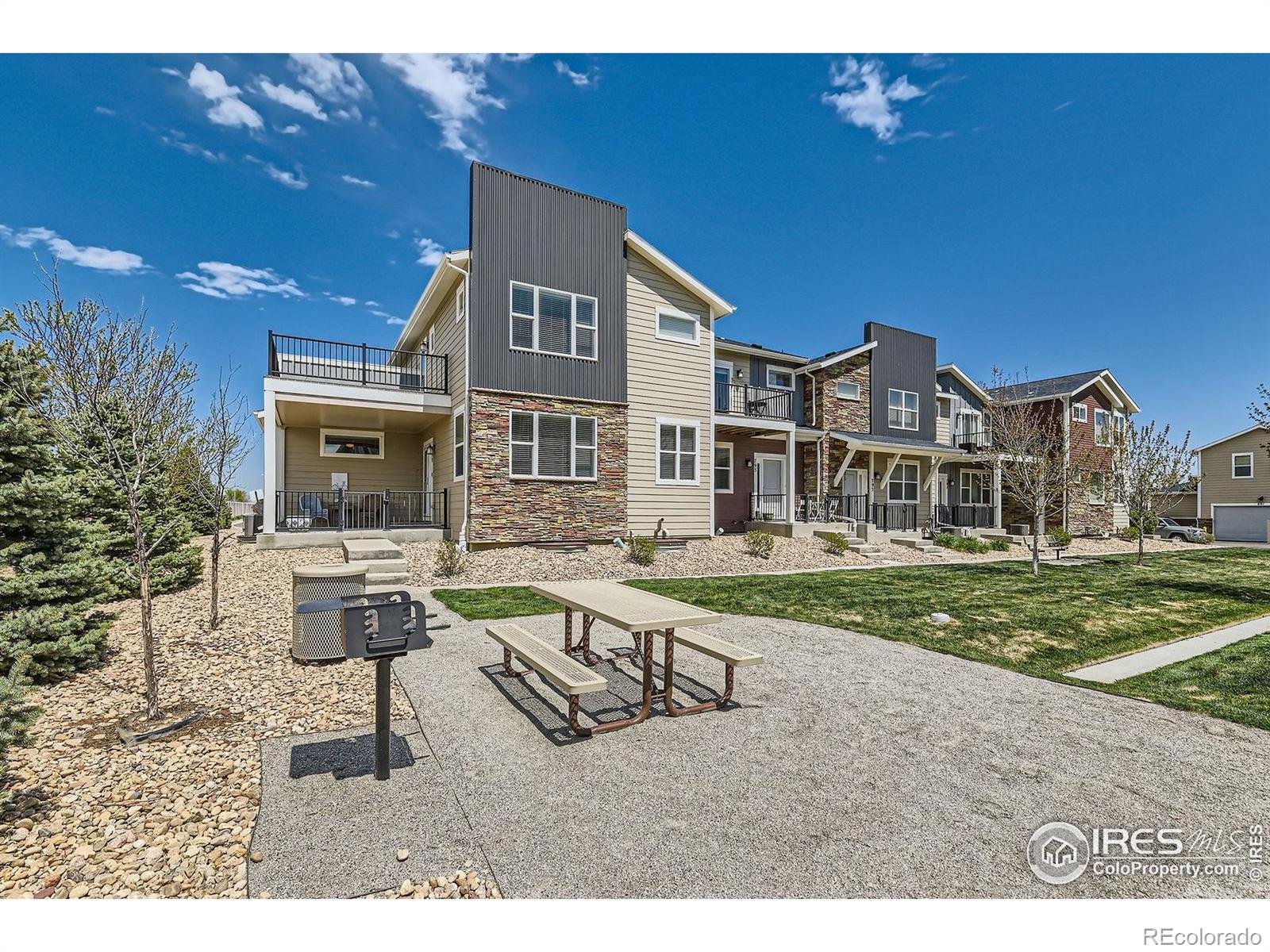 799 Robert Street