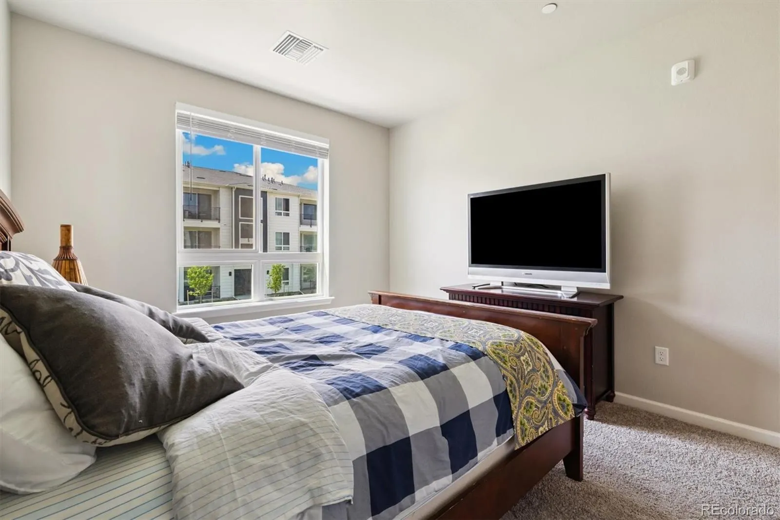 Denver, Colorado 80249, United States, 2 Bedrooms Bedrooms, ,2 BathroomsBathrooms,Residential,Active,178957