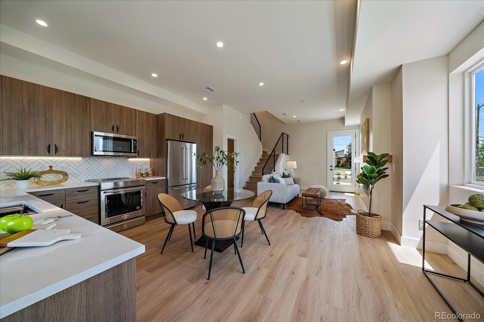 1372 Lowell Boulevard 2