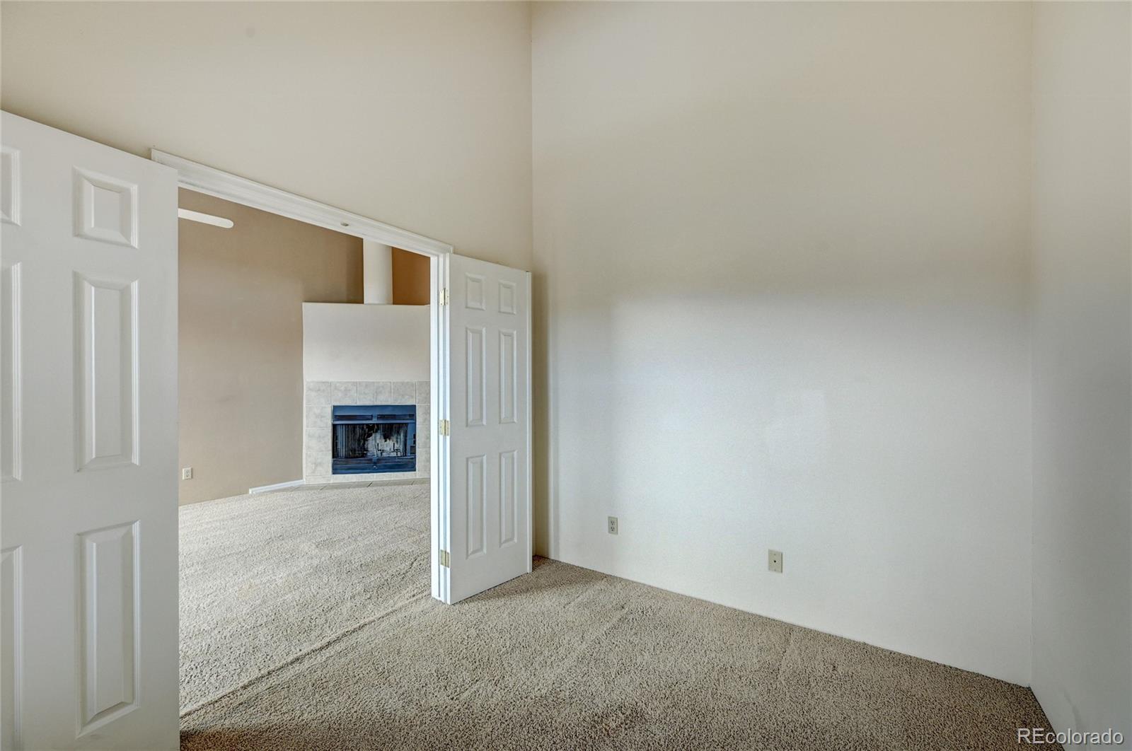 Photo 20 of 26 of 560 Autumn Crest Circle E condo