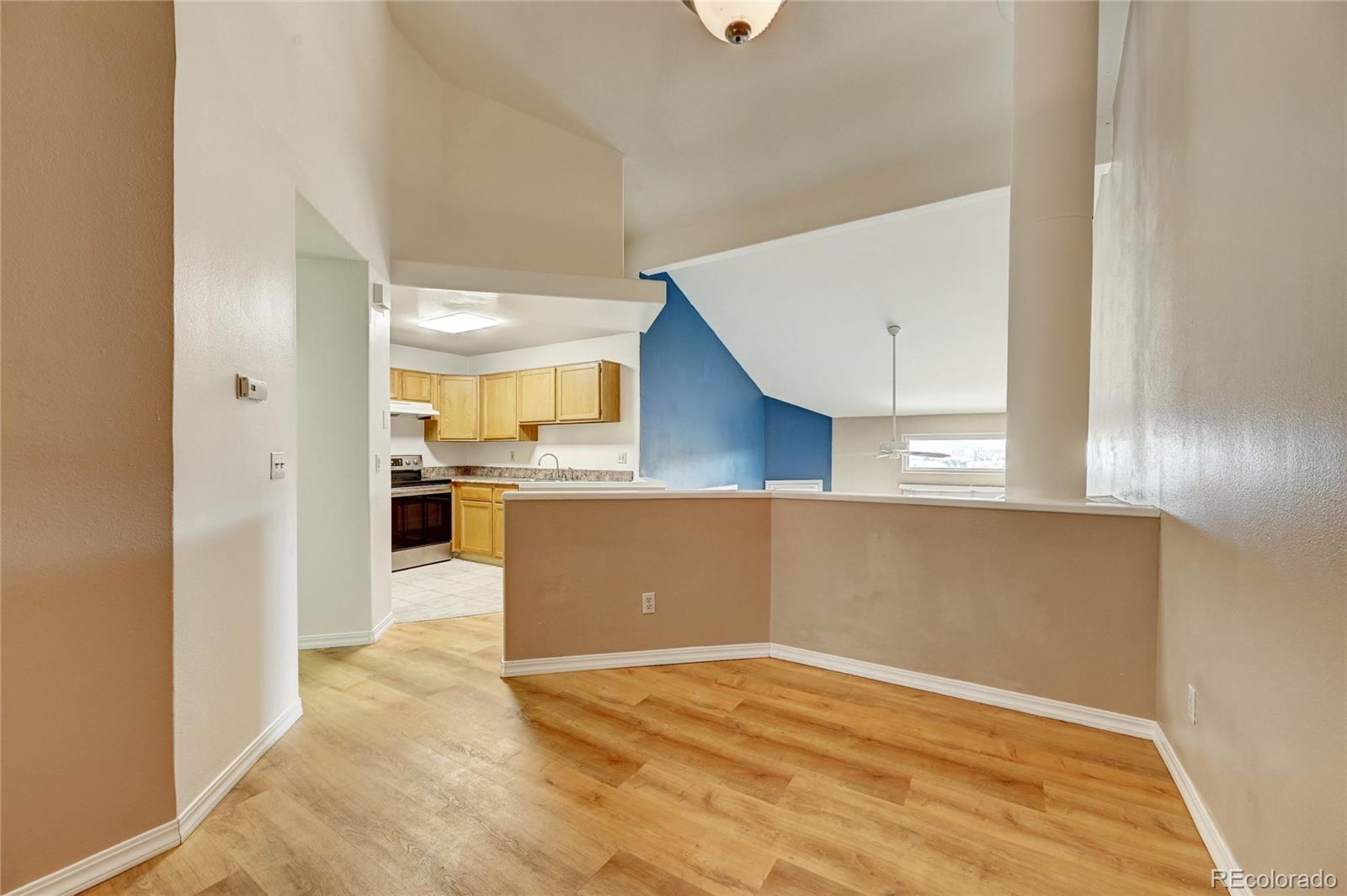 Photo 9 of 26 of 560 Autumn Crest Circle E condo