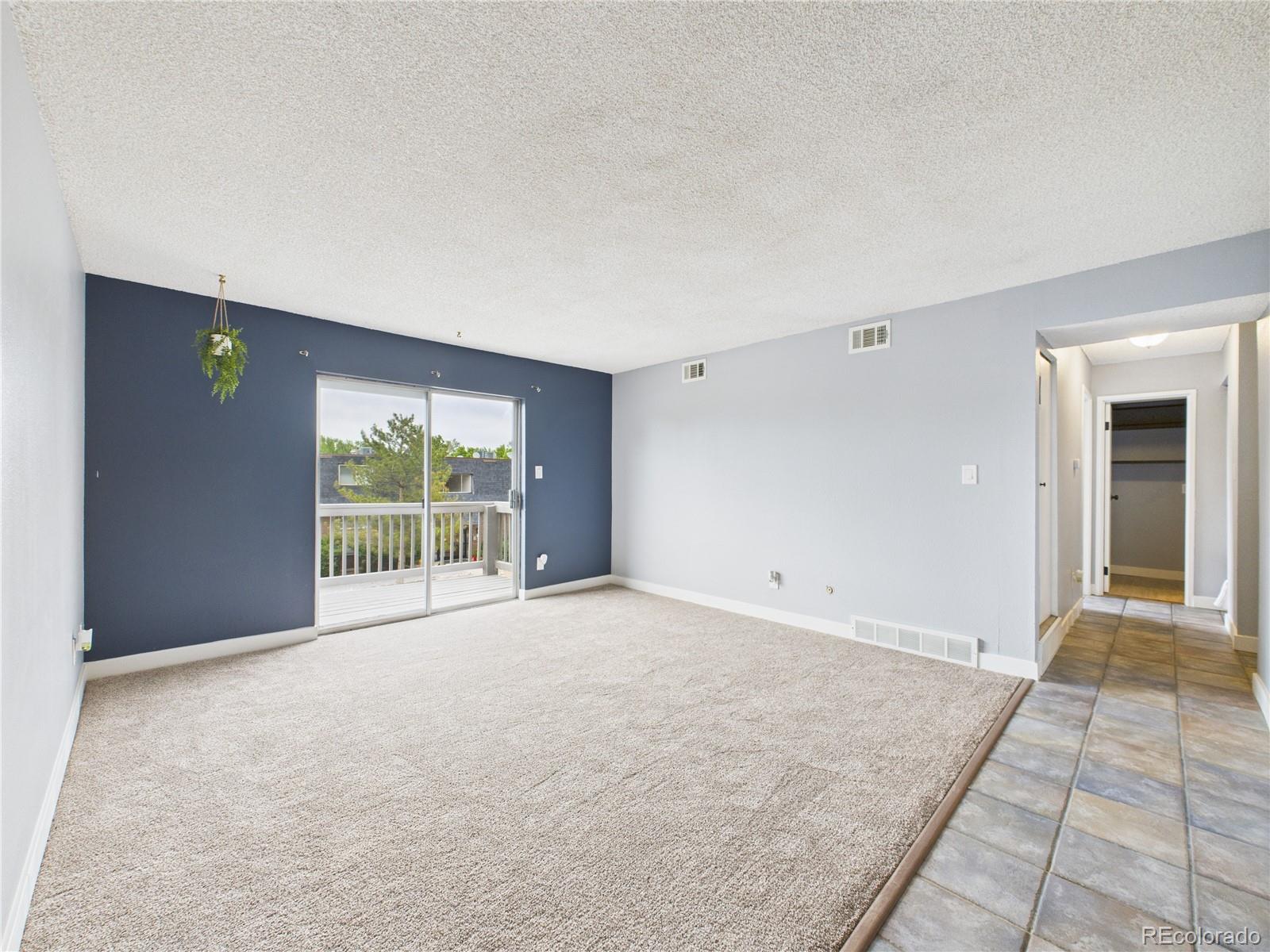 190 E Highline Circle 302, Centennial, CO, 80122 1 190 E Highline Circle 302