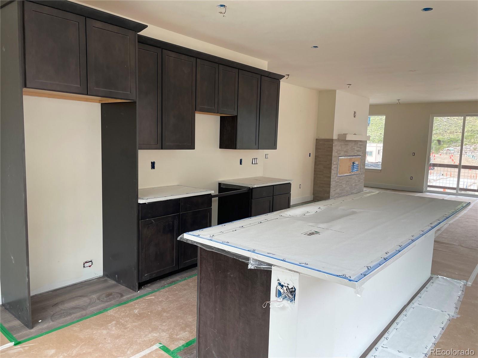 Photo 3 of 25 of 1301 Adams Avenue 106 townhome